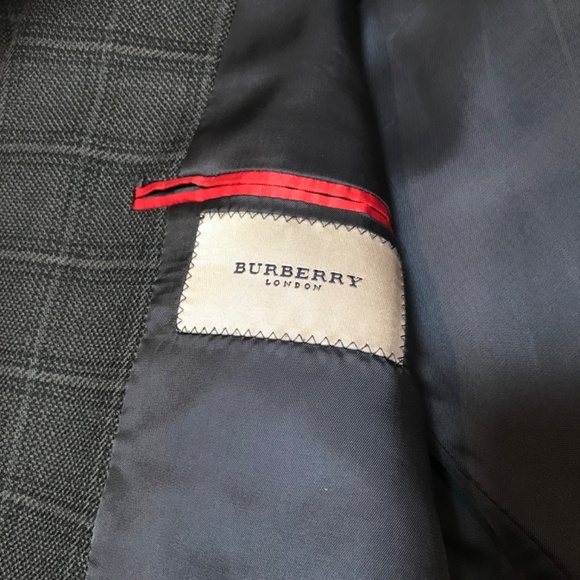 Burberry 3 button sports coat 100% wool, 42R - Picture 3 of 6